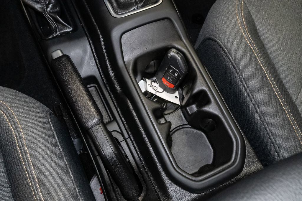 Used 2025 Jeep Wrangler Unlimited Sahara image 20