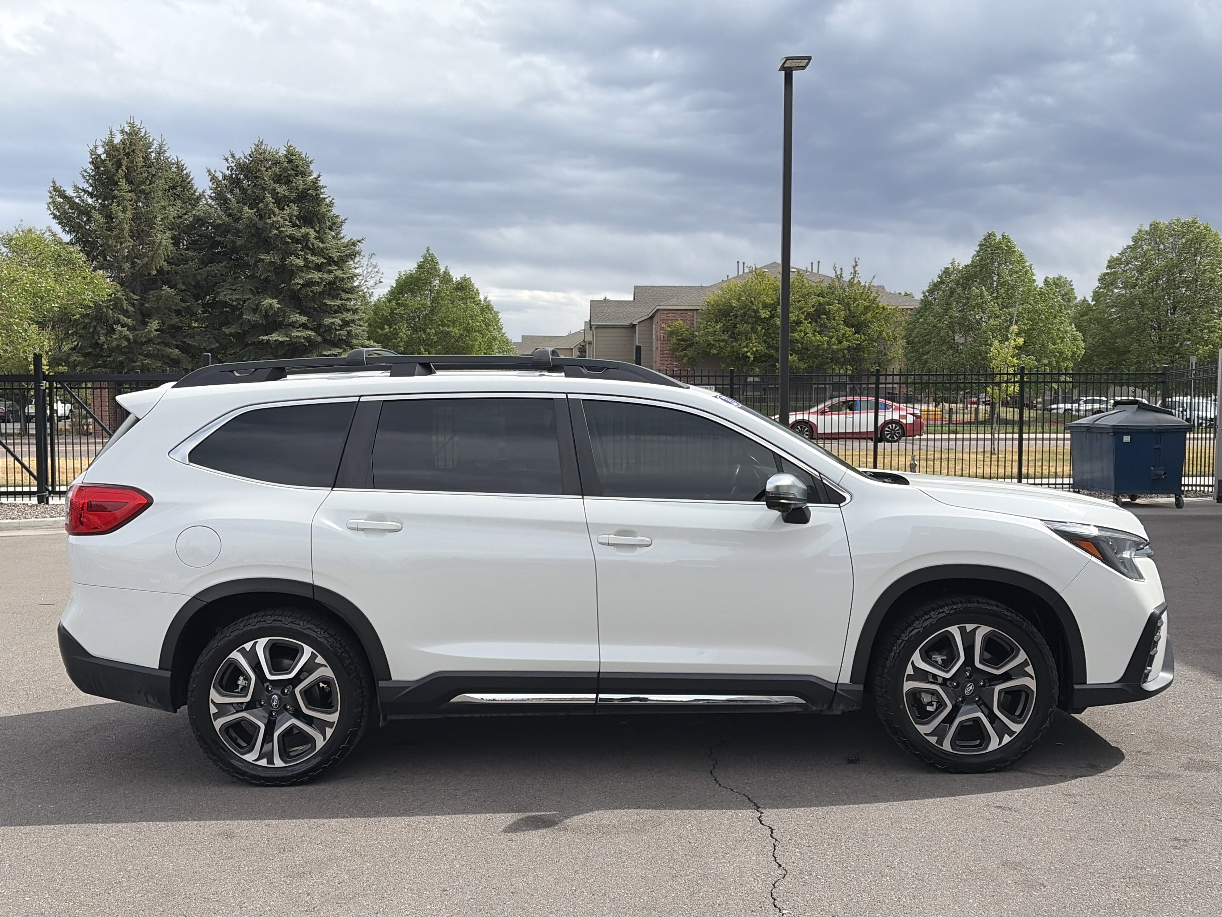 Used 2023 Subaru Ascent Limited w/ Technology Package AWD/4WD image 4