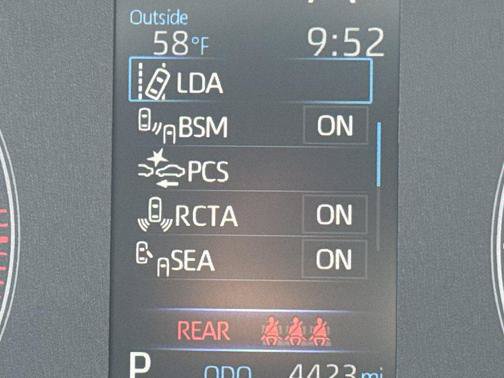 Used 2023 Toyota Corolla Cross LE w/ Moonroof Package AWD/4WD image 19