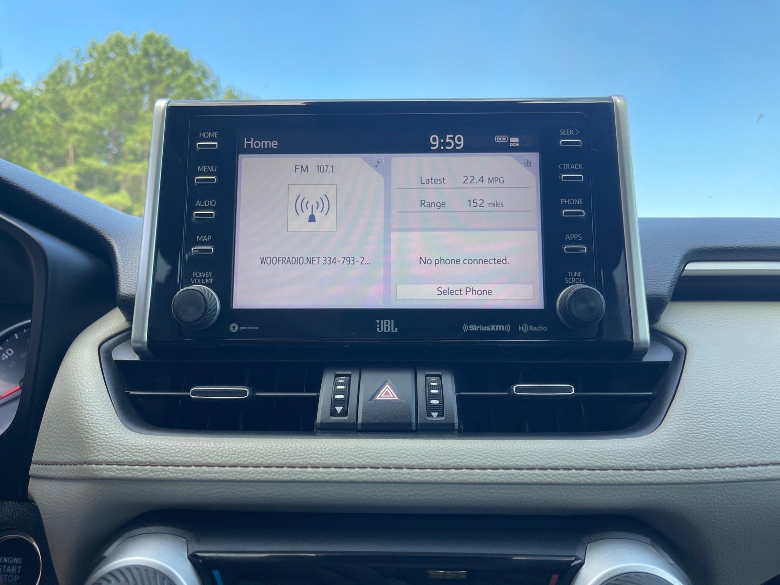 Used 2021 Toyota RAV4 XLE Premium FWD image 5