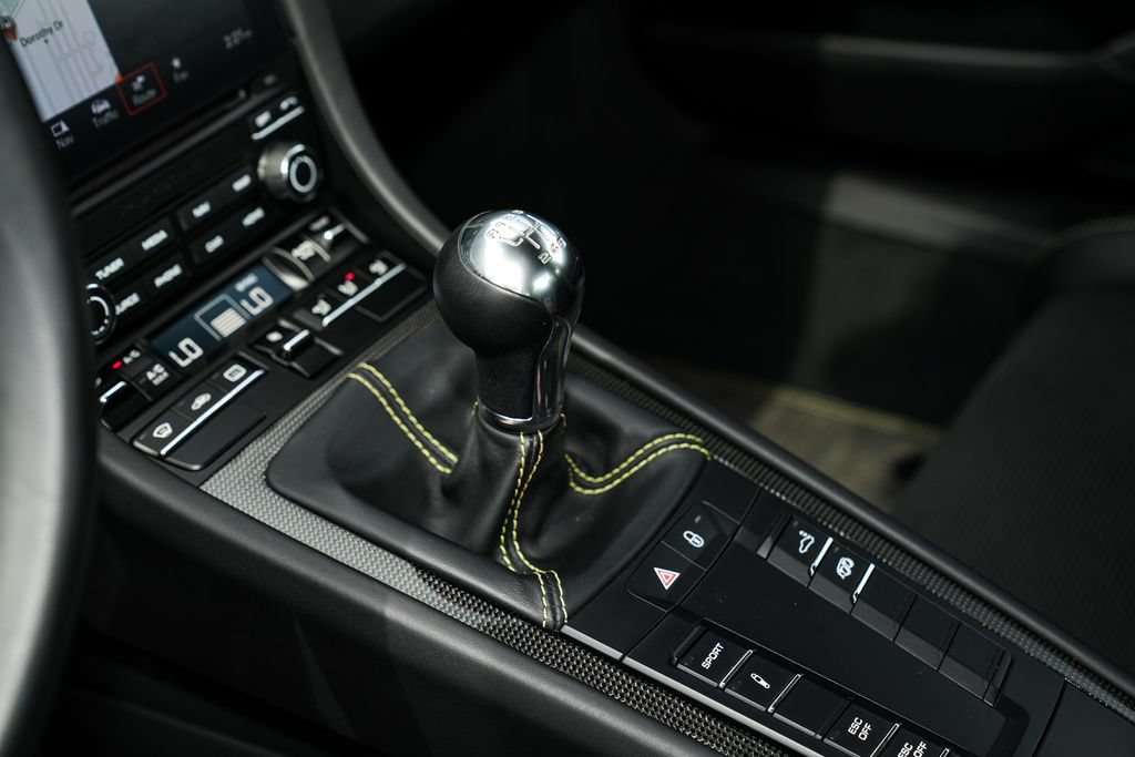 Certified 2018 Porsche 911 GT3 RWD image 26