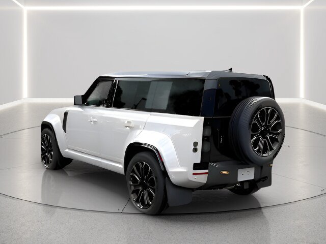New 2026 Land Rover Defender 110 OCTA AWD/4WD image 21