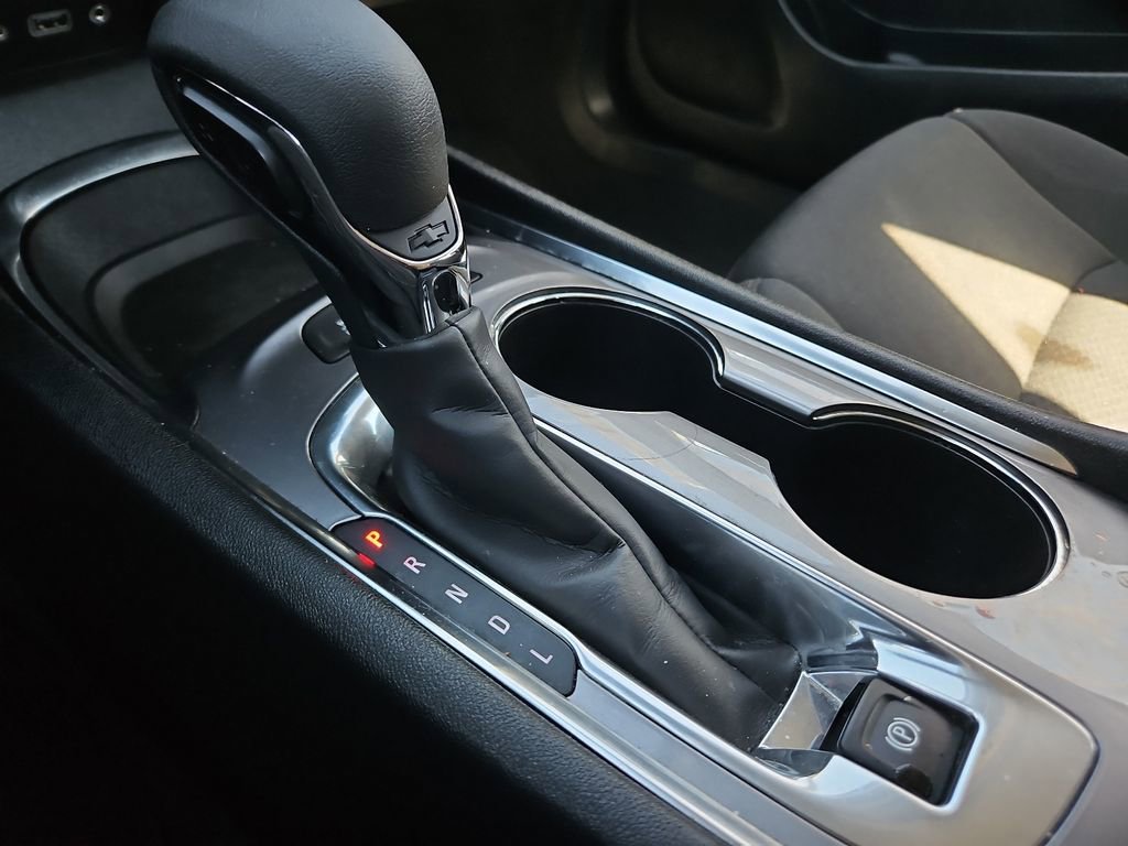 Used 2024 Chevrolet Malibu LT image 19