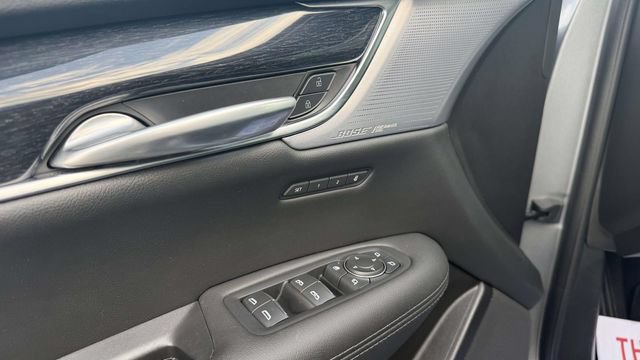 Certified 2024 Cadillac XT5 Premium Luxury FWD image 17