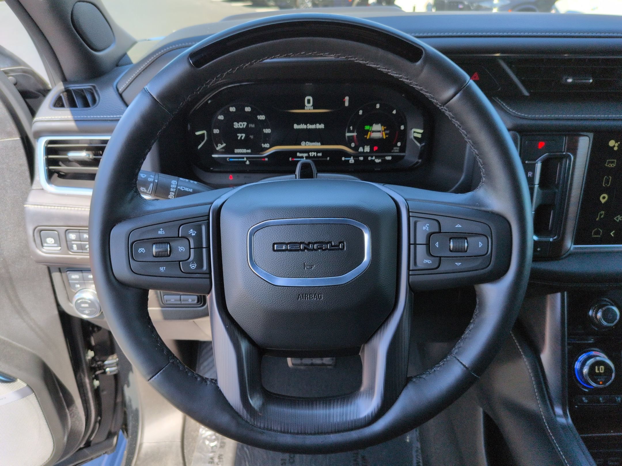 Used 2024 GMC Yukon Denali Ultimate AWD/4WD image 17