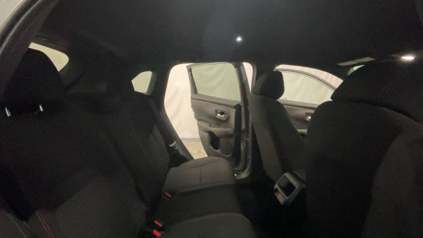 Used 2025 Honda HR-V Sport image 26