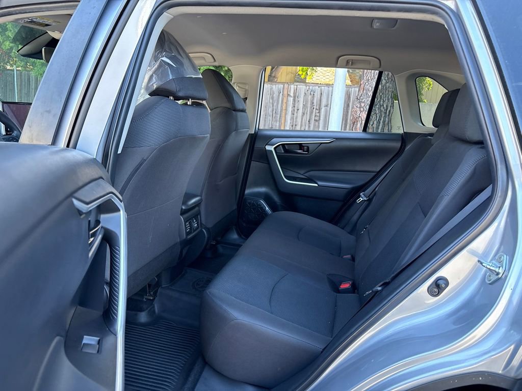 Used 2023 Toyota RAV4 LE FWD image 10