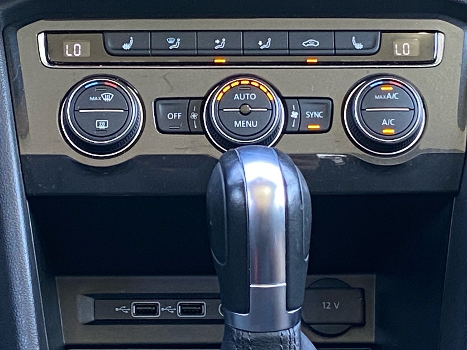 Used 2019 Volkswagen Tiguan SE AWD/4WD image 8