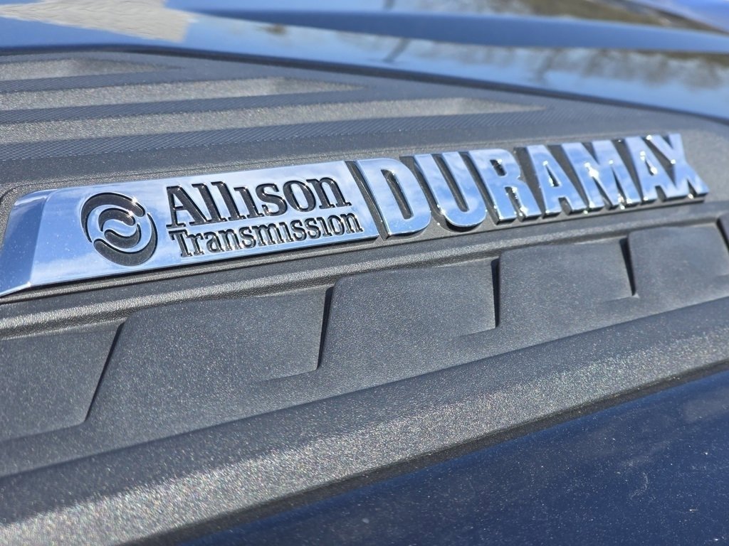 Used 2024 Chevrolet Silverado 3500 High Country AWD/4WD image 18