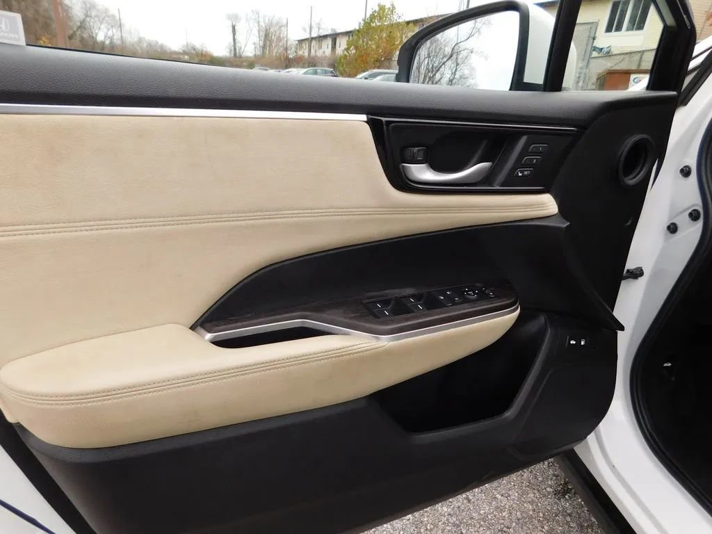 Used 2018 Honda Clarity Touring image 13