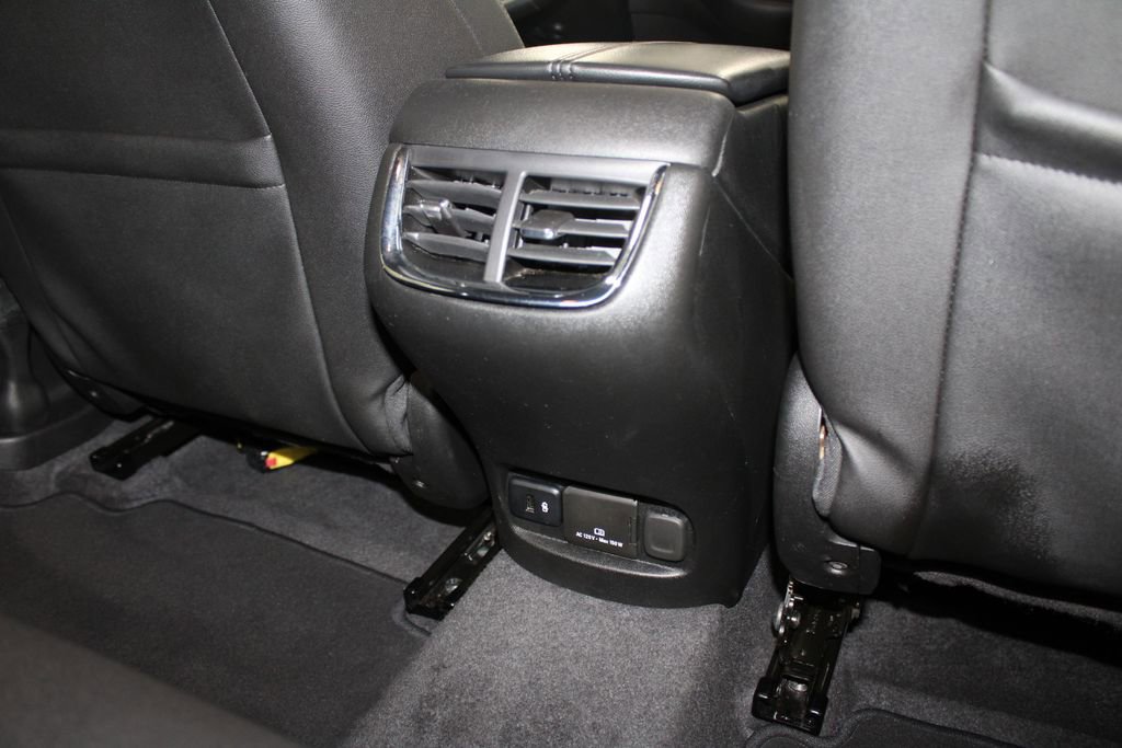 Used 2023 Chevrolet Malibu LT image 34