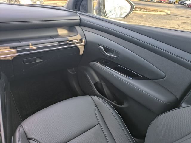 Certified 2025 Hyundai Santa Cruz Limited image 16