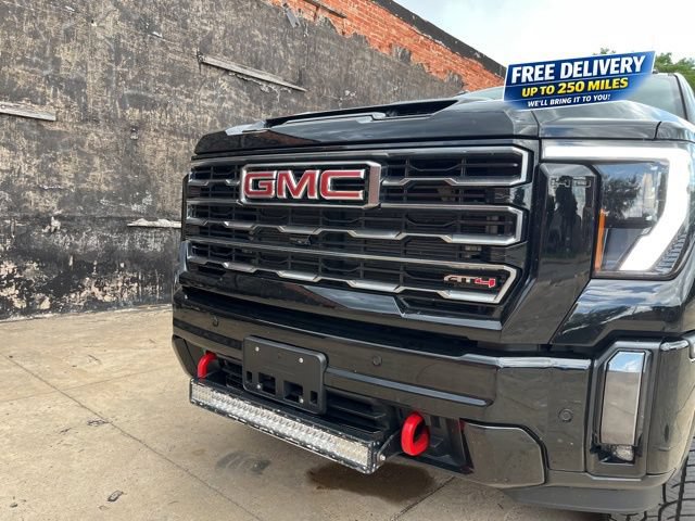 Used 2024 GMC Sierra 2500 AT4 w/ AT4 Premium Plus Package AWD/4WD image 12