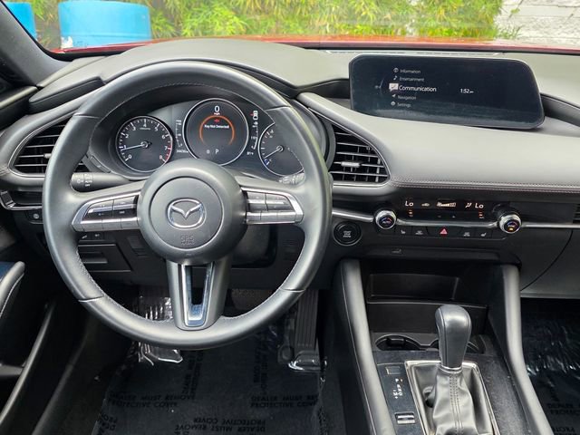 Used 2019 MAZDA MAZDA3 Hatchback w/ Preferred Package image 12
