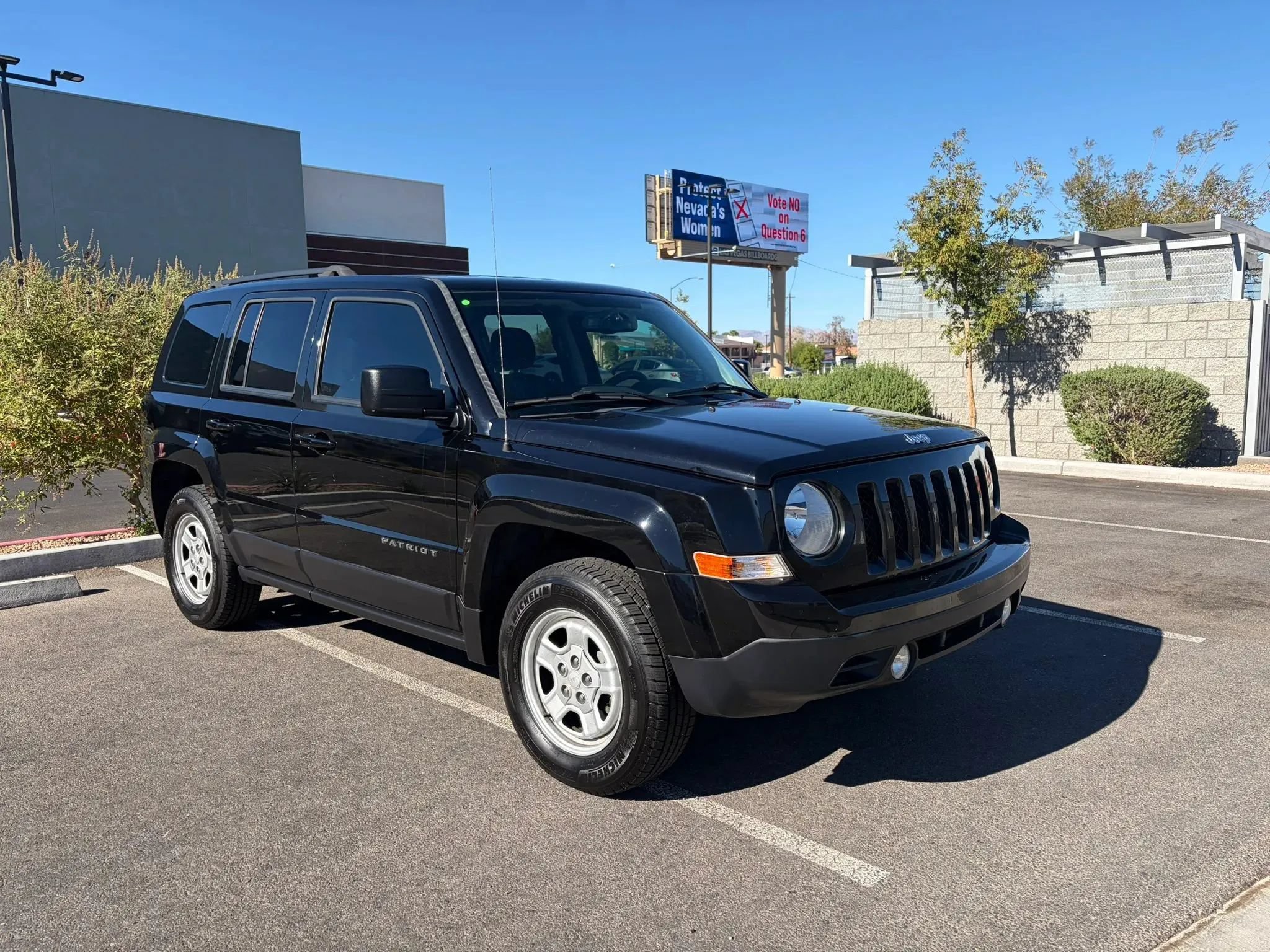 Used 2016 Jeep Patriot Sport w/ Power Value Group AWD/4WD image 3