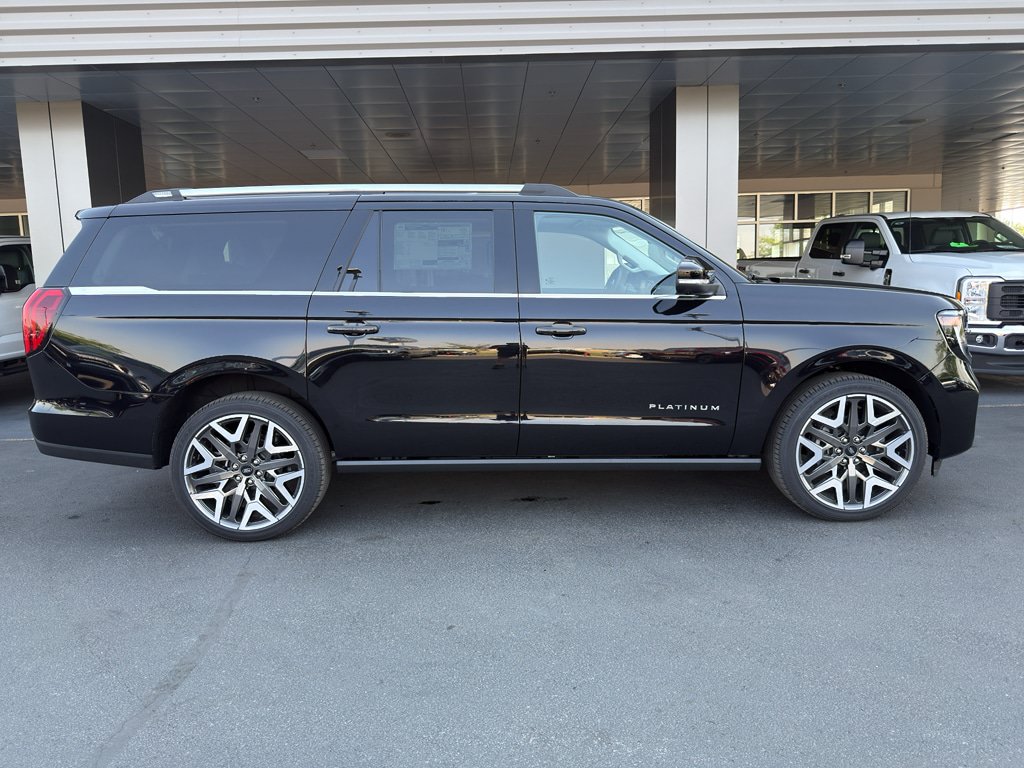 New 2027 Ford Expedition Max Platinum w/ Platinum Ultimate Package AWD/4WD image 3