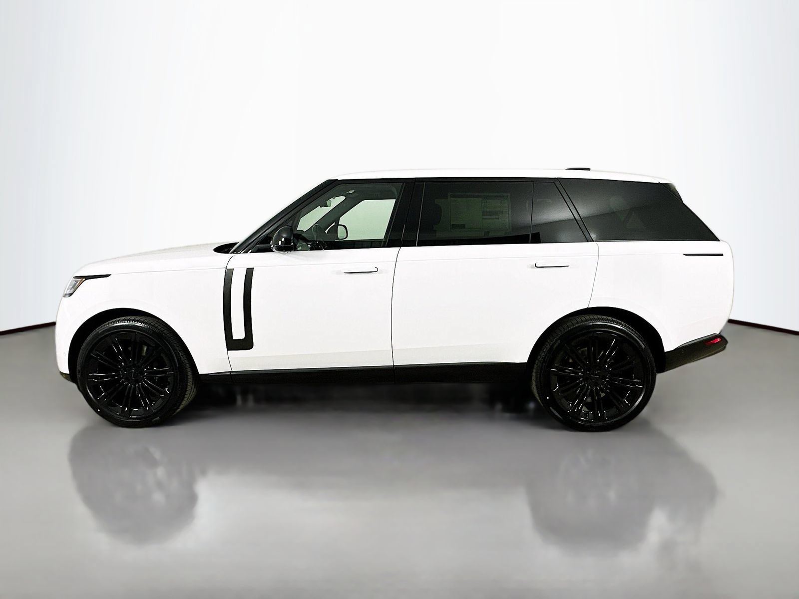 New 2026 Land Rover Range Rover Long Wheelbase SE AWD/4WD image 8