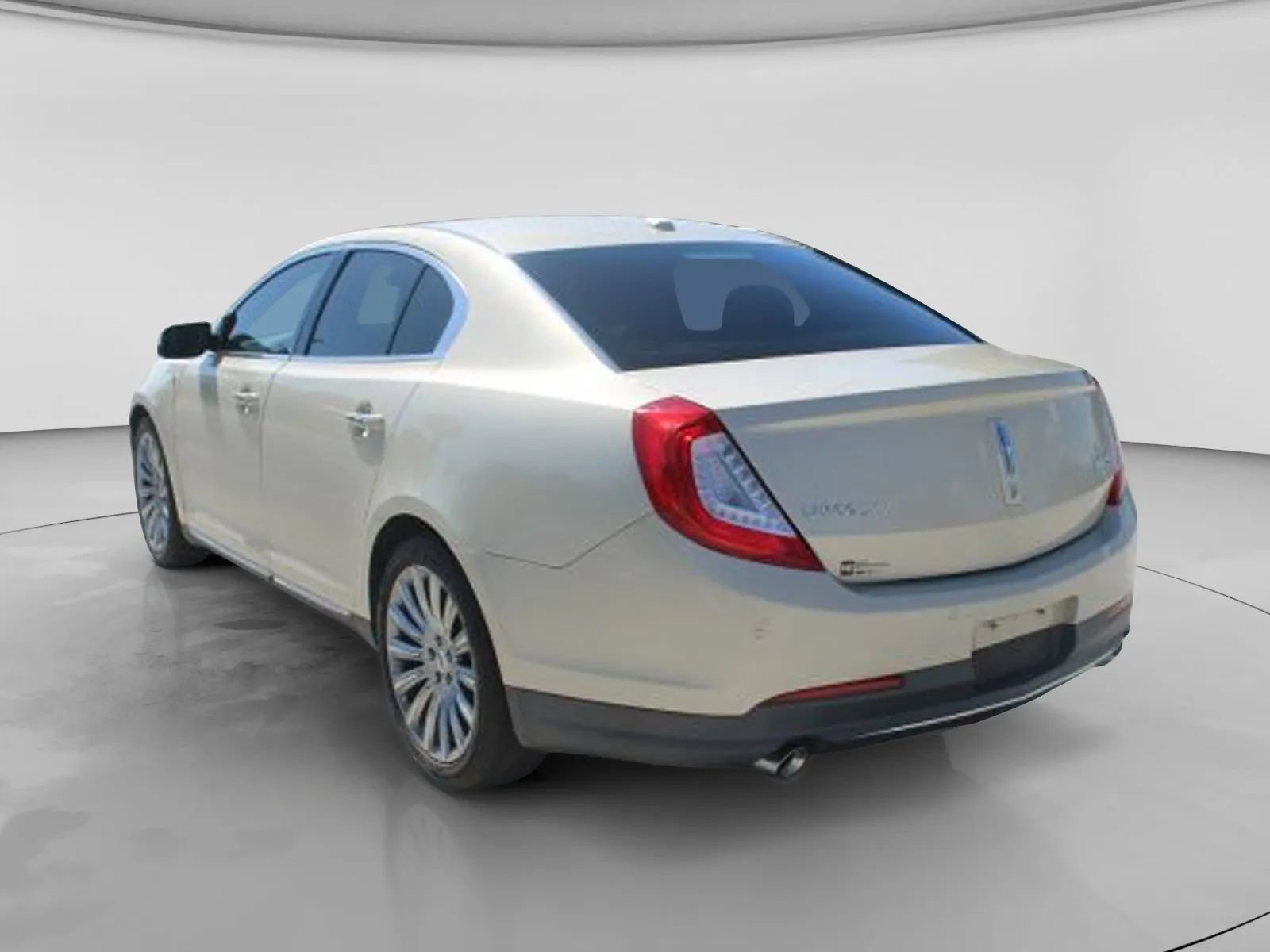 Used 2014 Lincoln MKS w/ Equipment Group 101A FWD image 6