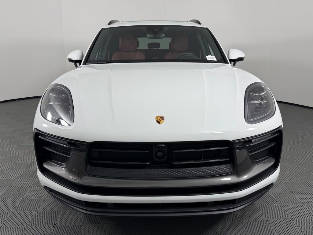 Certified 2026 Porsche Macan Turbo image 10