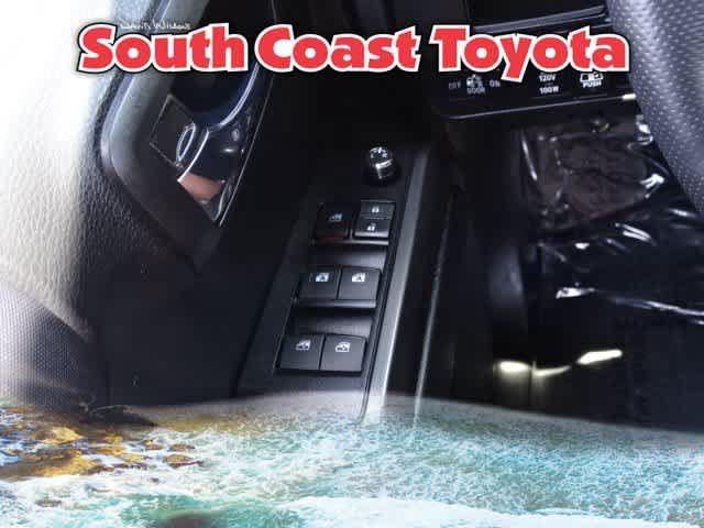 Used 2017 Toyota Tacoma TRD Sport RWD image 38