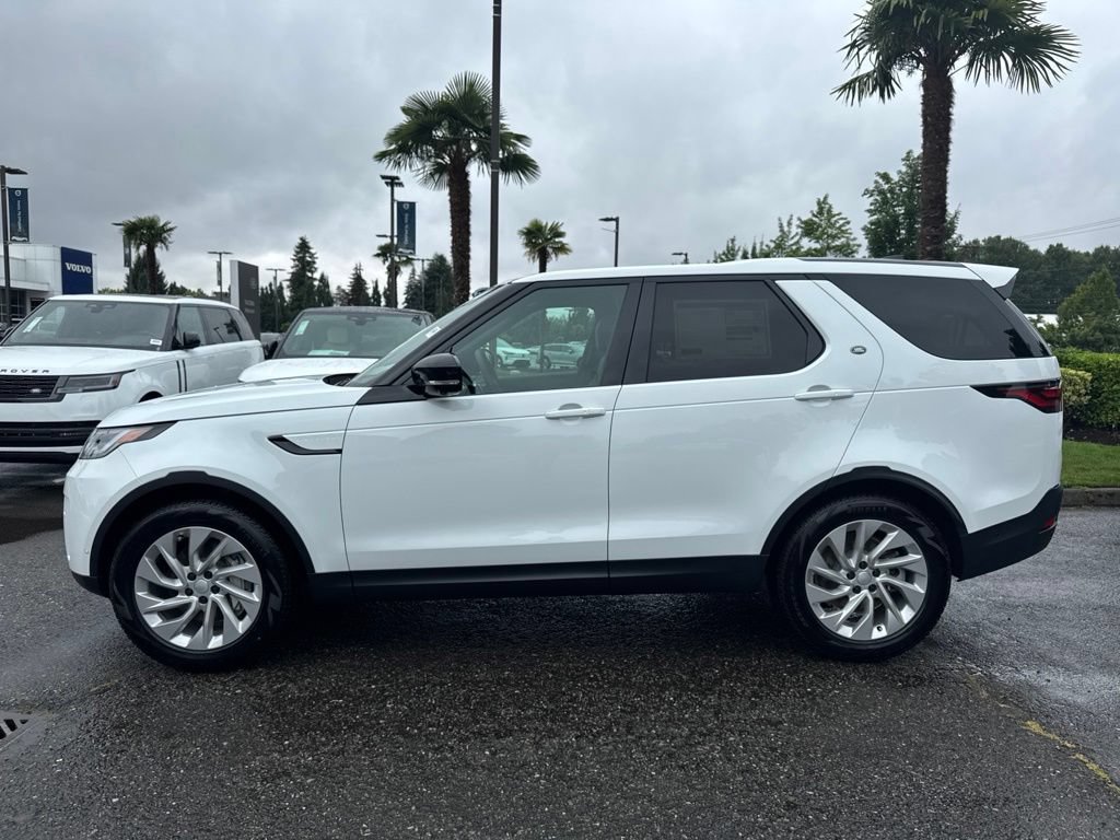 New 2026 Land Rover Discovery S AWD/4WD image 2