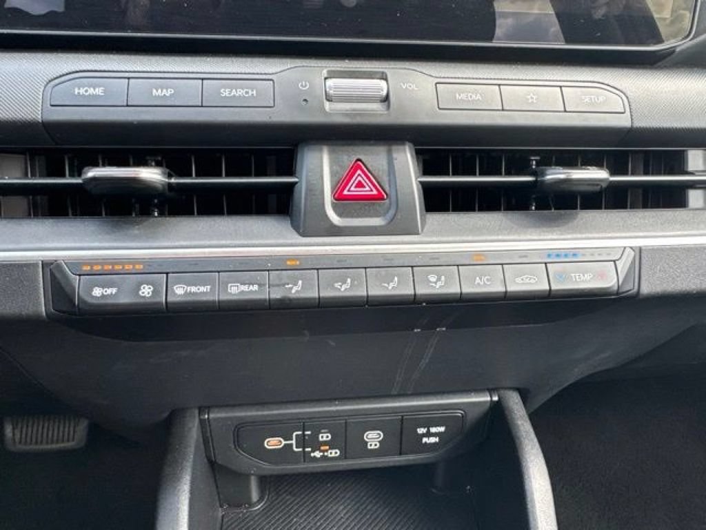Used 2025 Kia K4 FWD image 35