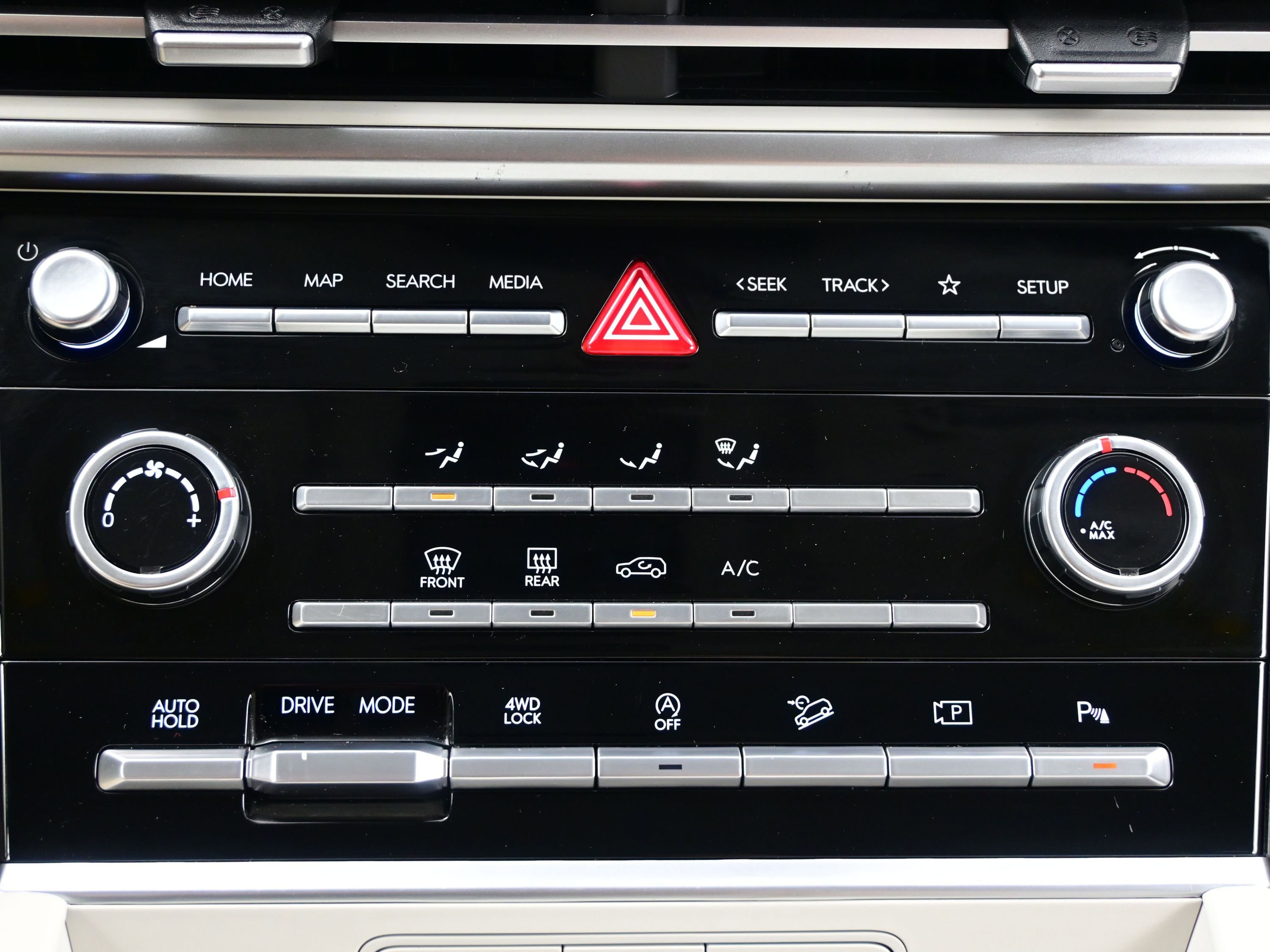 Certified 2026 Hyundai Santa Fe SE image 22