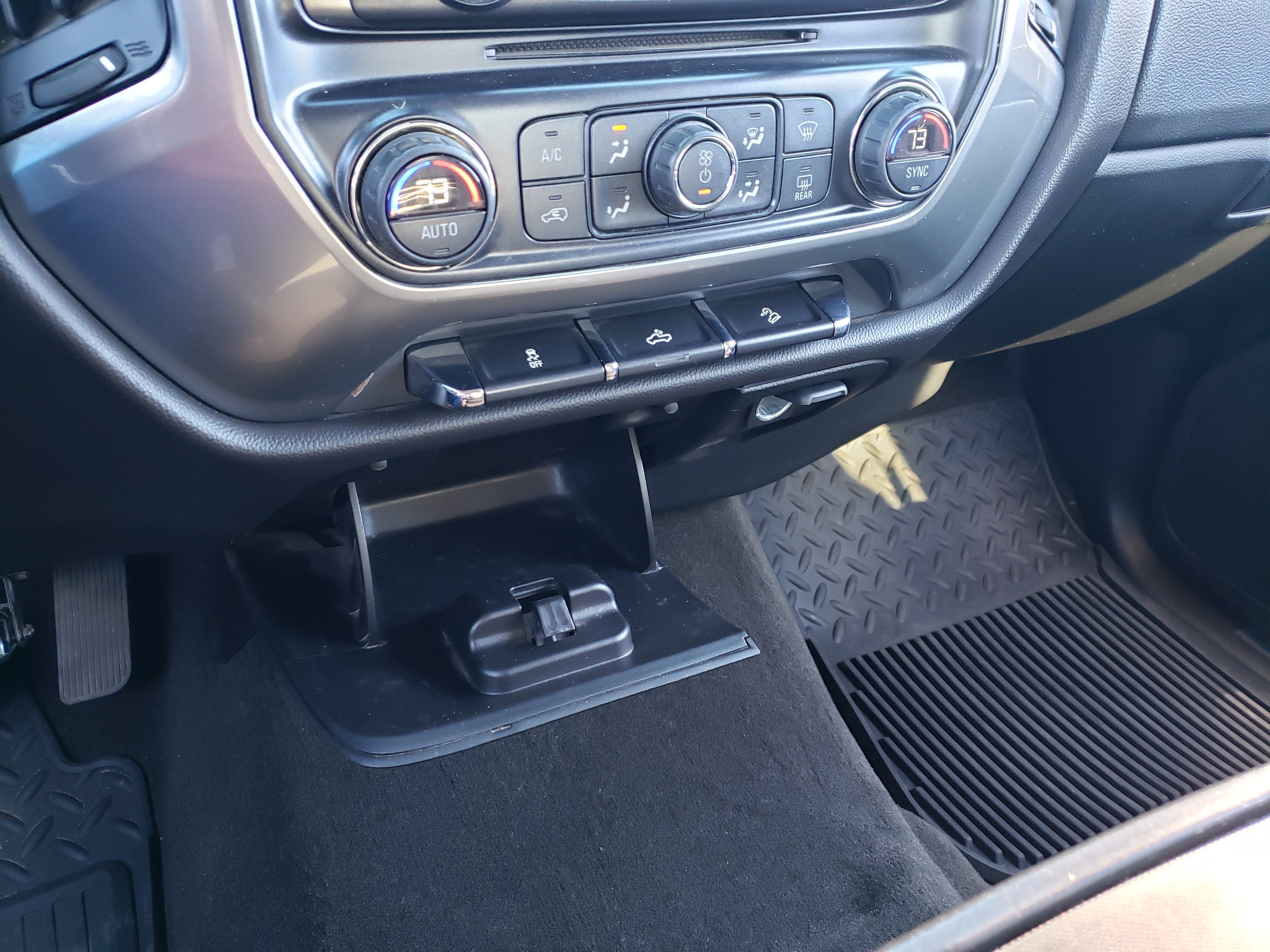 Used 2015 Chevrolet Silverado 1500 LT w/ All Star Edition image 21