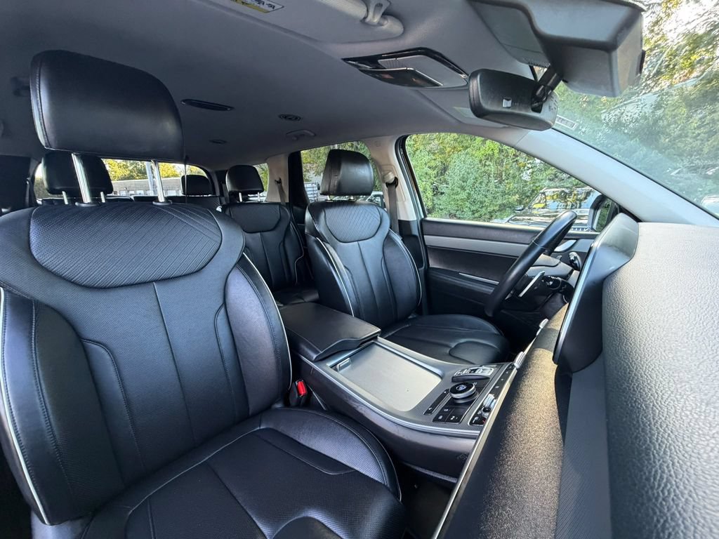 Used 2025 Hyundai Palisade SEL FWD image 19