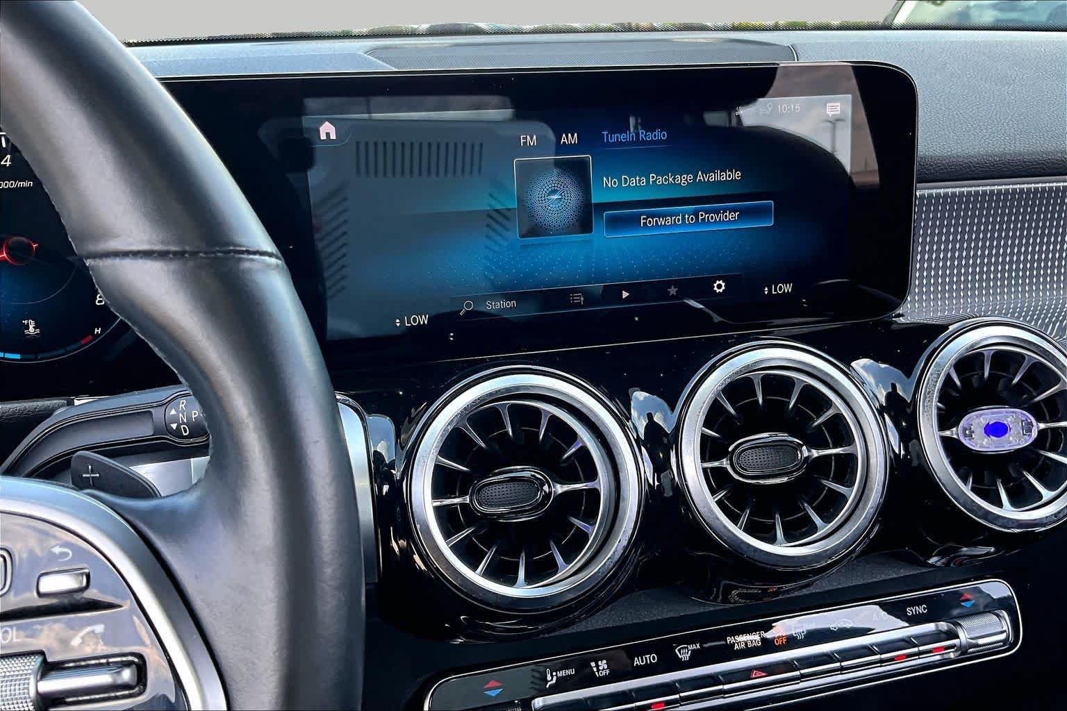 Used 2022 Mercedes-Benz GLB 250 4MATIC image 6