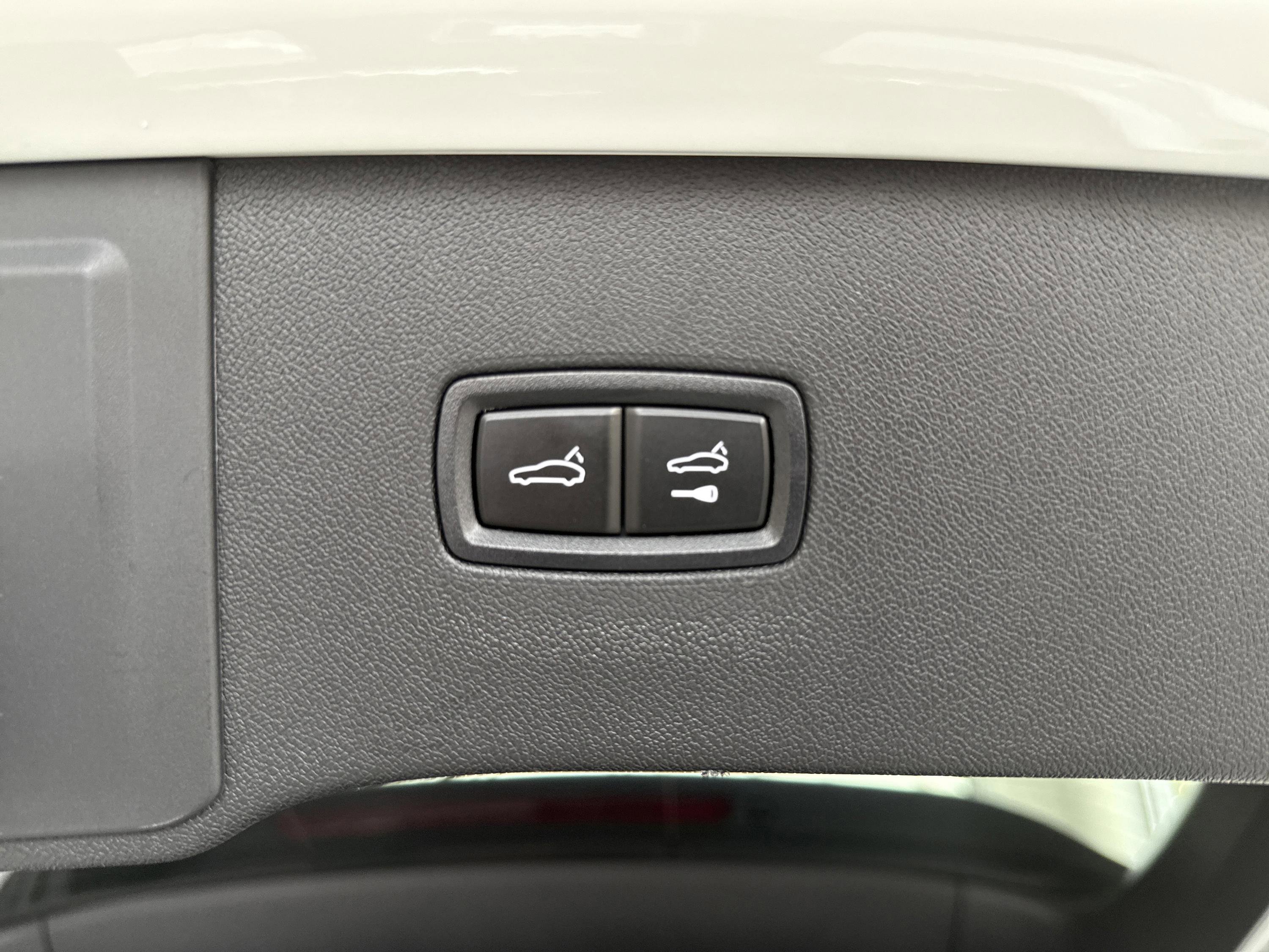 Used 2024 Porsche Cayenne image 17