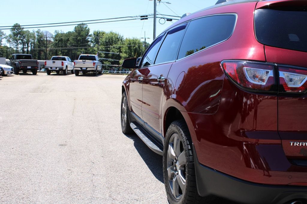 Used 2017 Chevrolet Traverse LT AWD/4WD image 32
