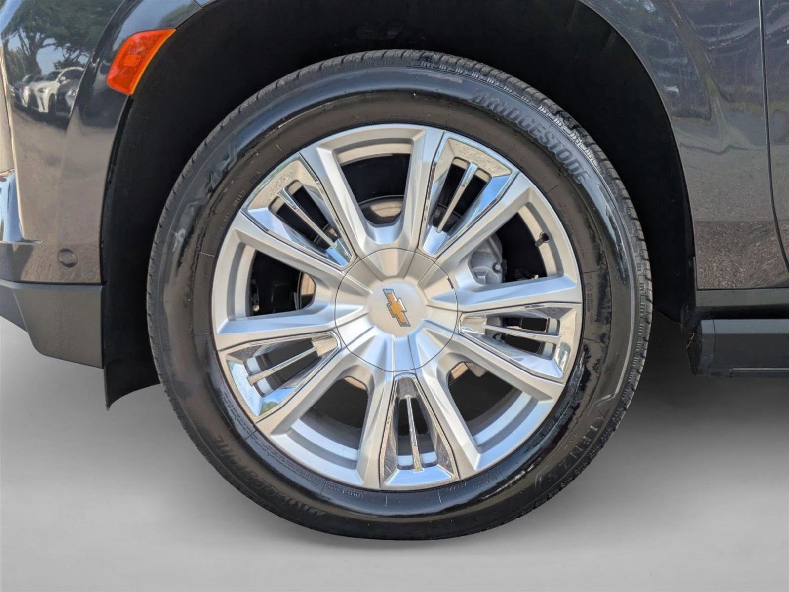 Used 2024 Chevrolet Tahoe High Country w/ Advanced Technology Package AWD/4WD image 23