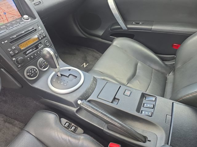 Used 2005 Nissan 350Z Touring RWD image 19