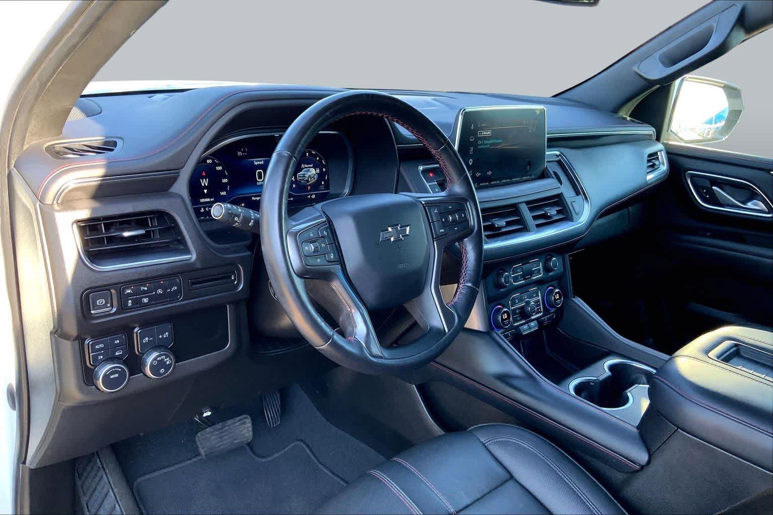 Used 2022 Chevrolet Tahoe RST w/ Luxury Package AWD/4WD image 18