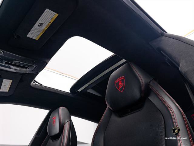 Used 2019 Lamborghini Urus AWD/4WD image 36