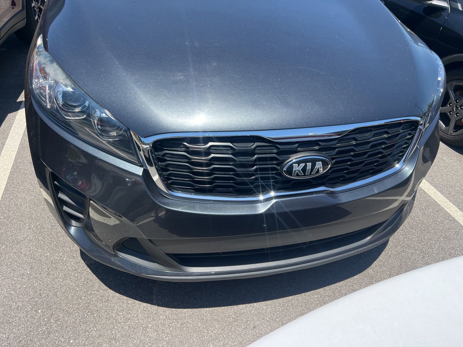 Used 2020 Kia Sorento LX FWD image 2