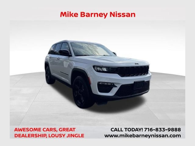 Used 2023 Jeep Grand Cherokee Limited w/ Black Appearance Package AWD/4WD image 1