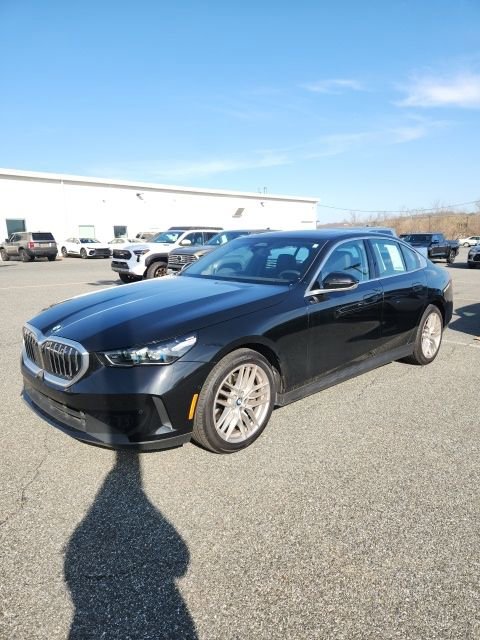 Used 2025 BMW 540i xDrive image 4