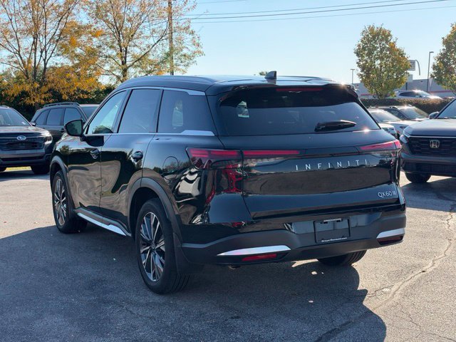 Certified 2026 INFINITI QX60 Luxe w/ Family Package AWD/4WD image 5