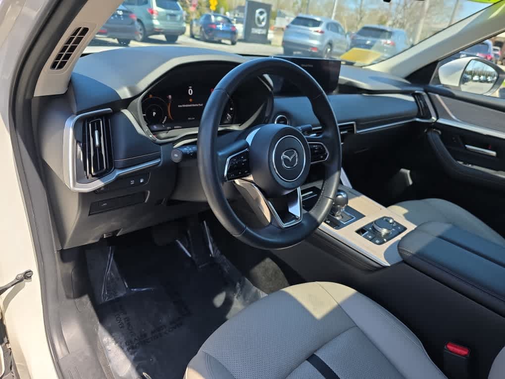 Used 2024 MAZDA CX-90 Plug-In Hybrid w/ Preferred AWD/4WD image 12