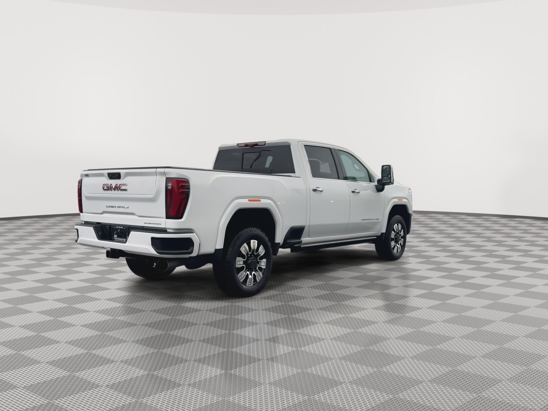 Certified 2025 GMC Sierra 3500 Denali w/ Denali Reserve Package AWD/4WD image 8