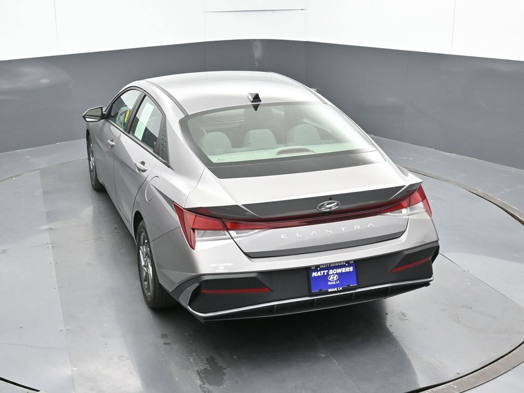 Used 2024 Hyundai Elantra SEL image 47