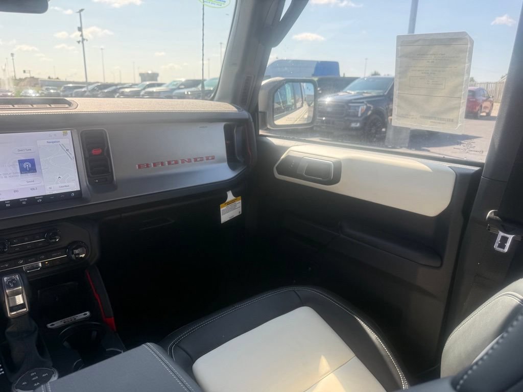 New 2026 Ford Bronco Outer Banks w/ Sasquatch Package AWD/4WD image 44