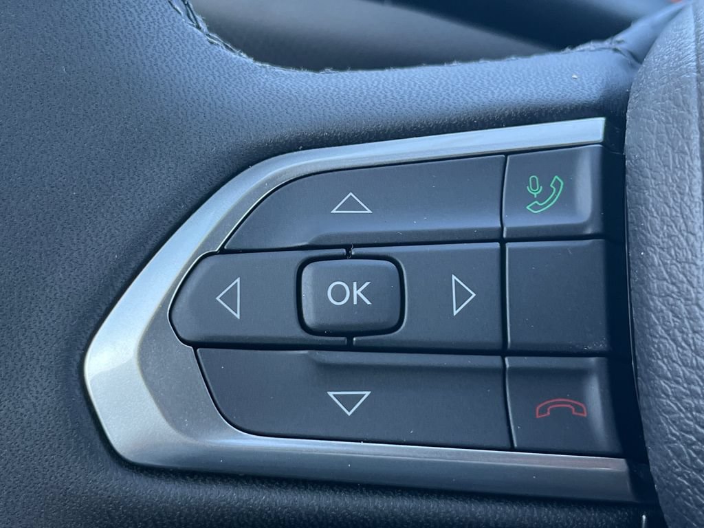 New 2026 Jeep Compass Latitude AWD/4WD image 11