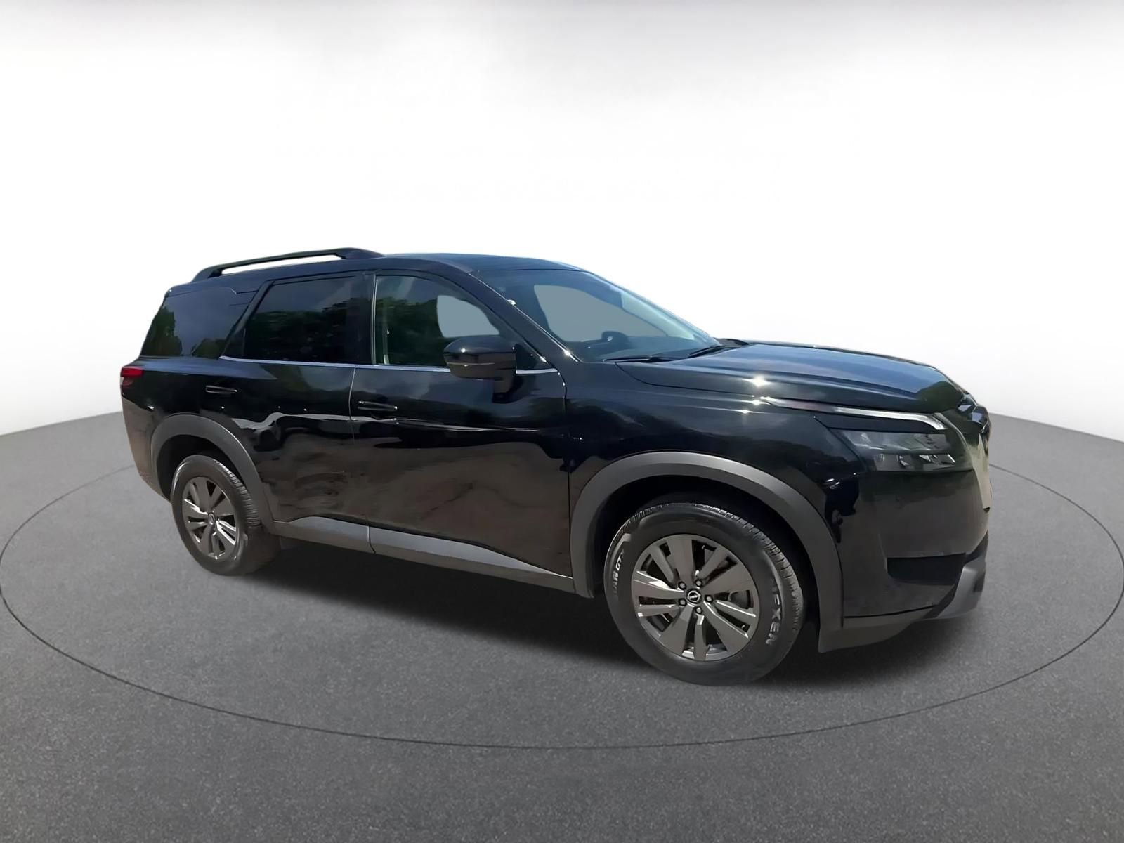 Used 2025 Nissan Pathfinder SV FWD video 2