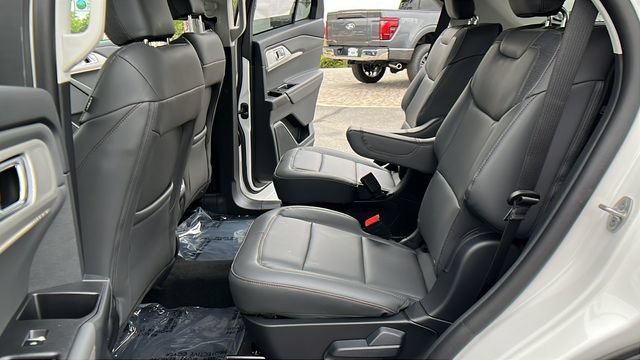 New 2026 Ford Explorer Active w/ Active Comfort Package RWD image 18