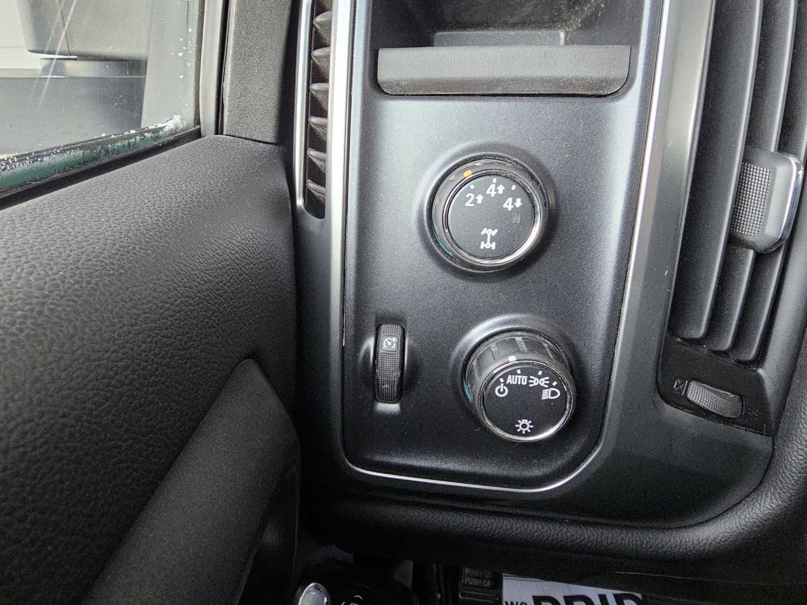 Used 2015 Chevrolet Silverado 2500 LT image 24