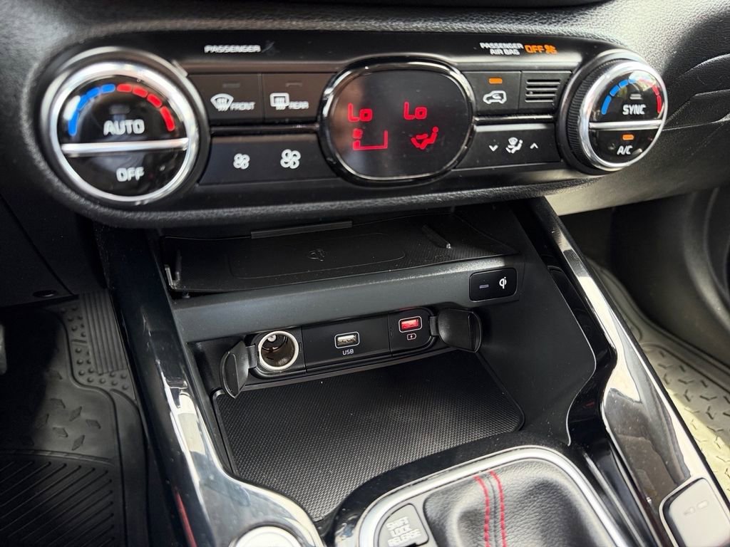 Used 2021 Kia Soul Turbo FWD image 25