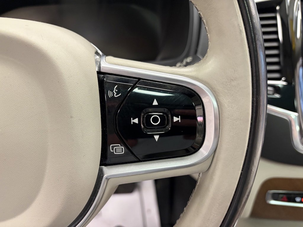 Used 2017 Volvo XC90 T6 Inscription w/ Vision Package image 16